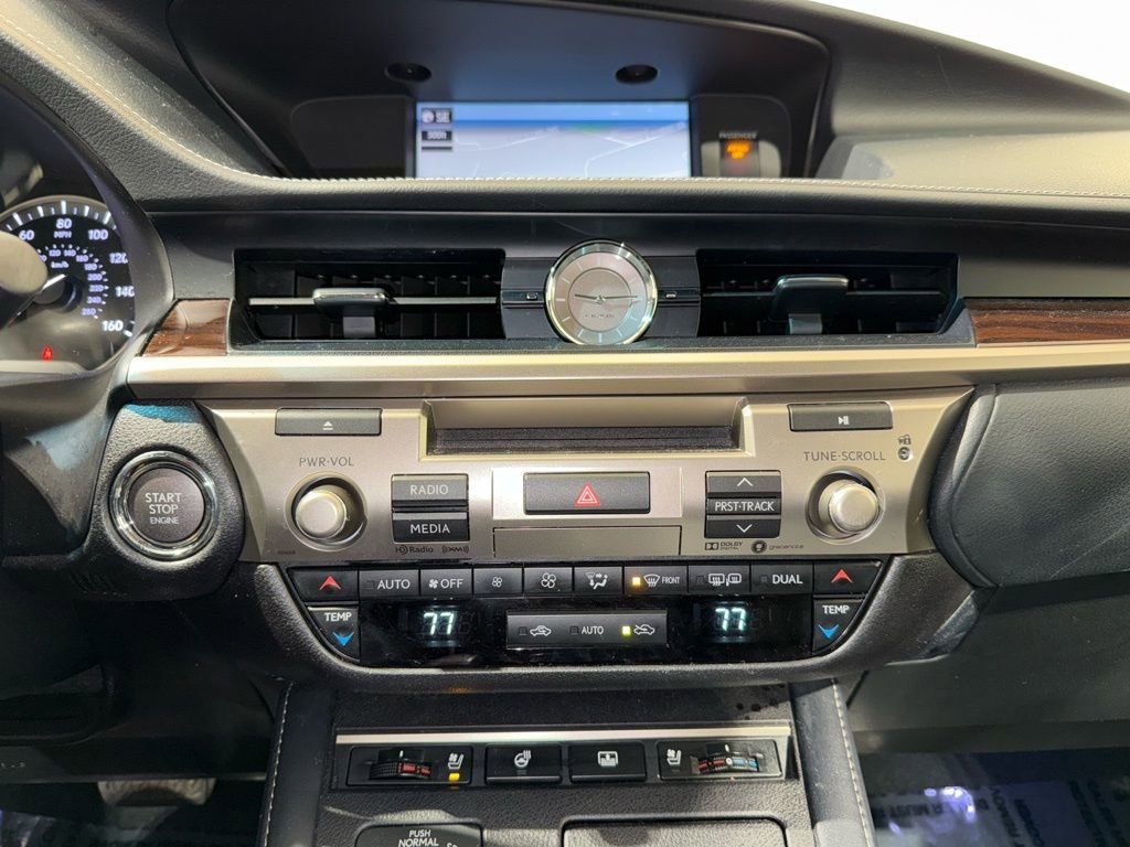 Used 2017 Lexus ES 350 w/ Luxury Package image 27