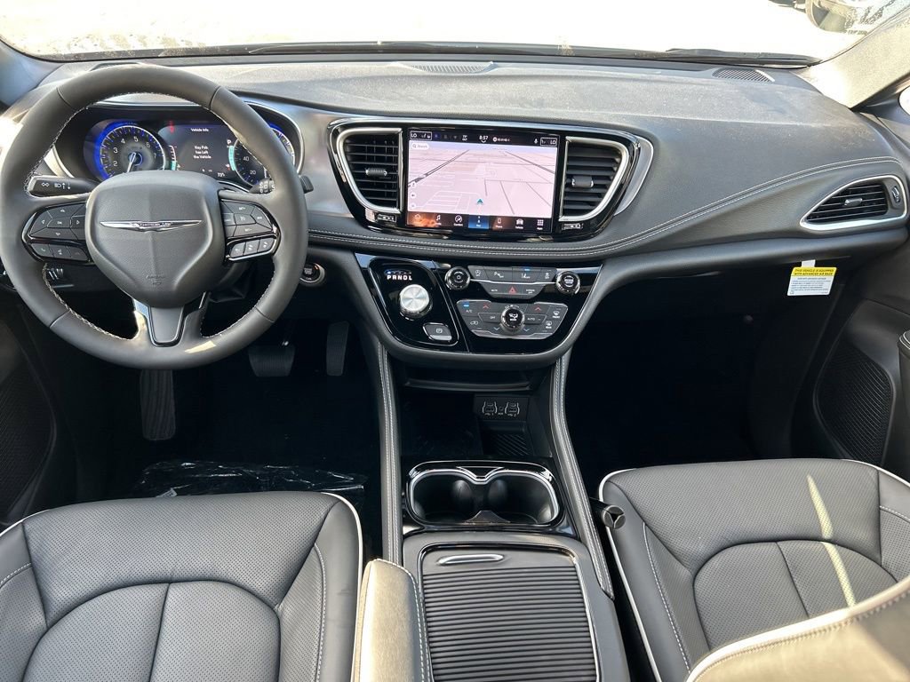 New 2025 Chrysler Pacifica Limited FWD image 35