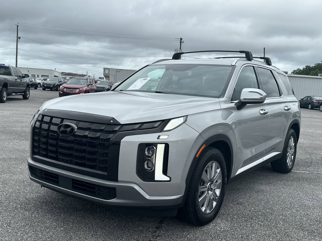 Used 2023 Hyundai Palisade SEL FWD image 4