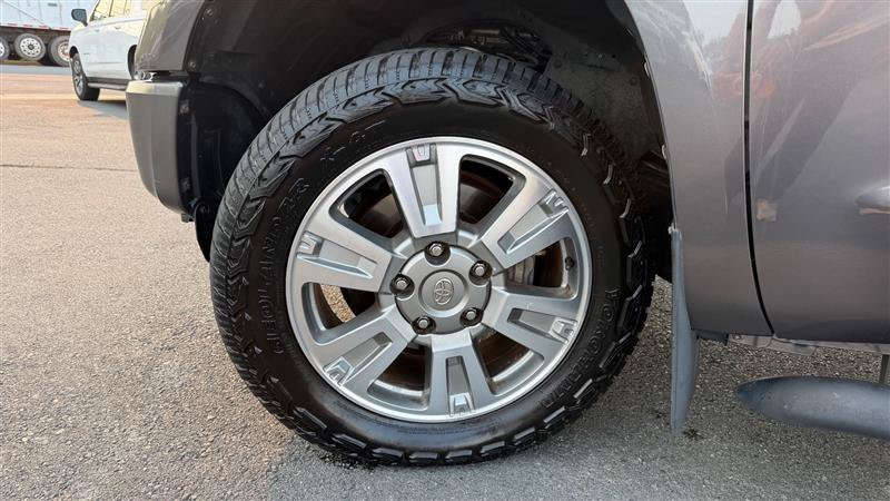 Used 2015 Toyota Tundra Platinum AWD/4WD image 15