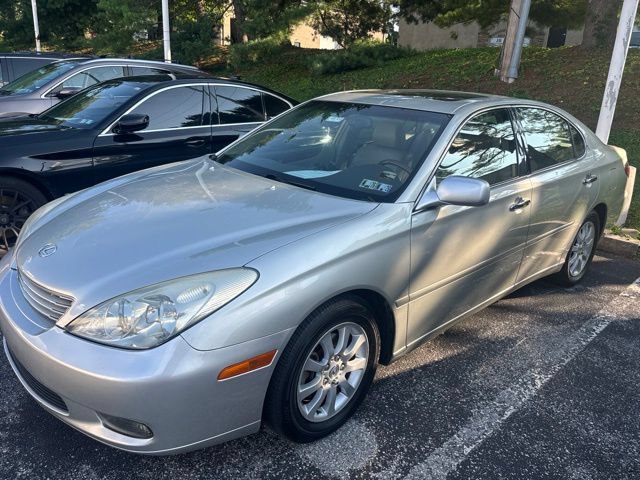 Used 2003 Lexus ES 330 FWD image 2
