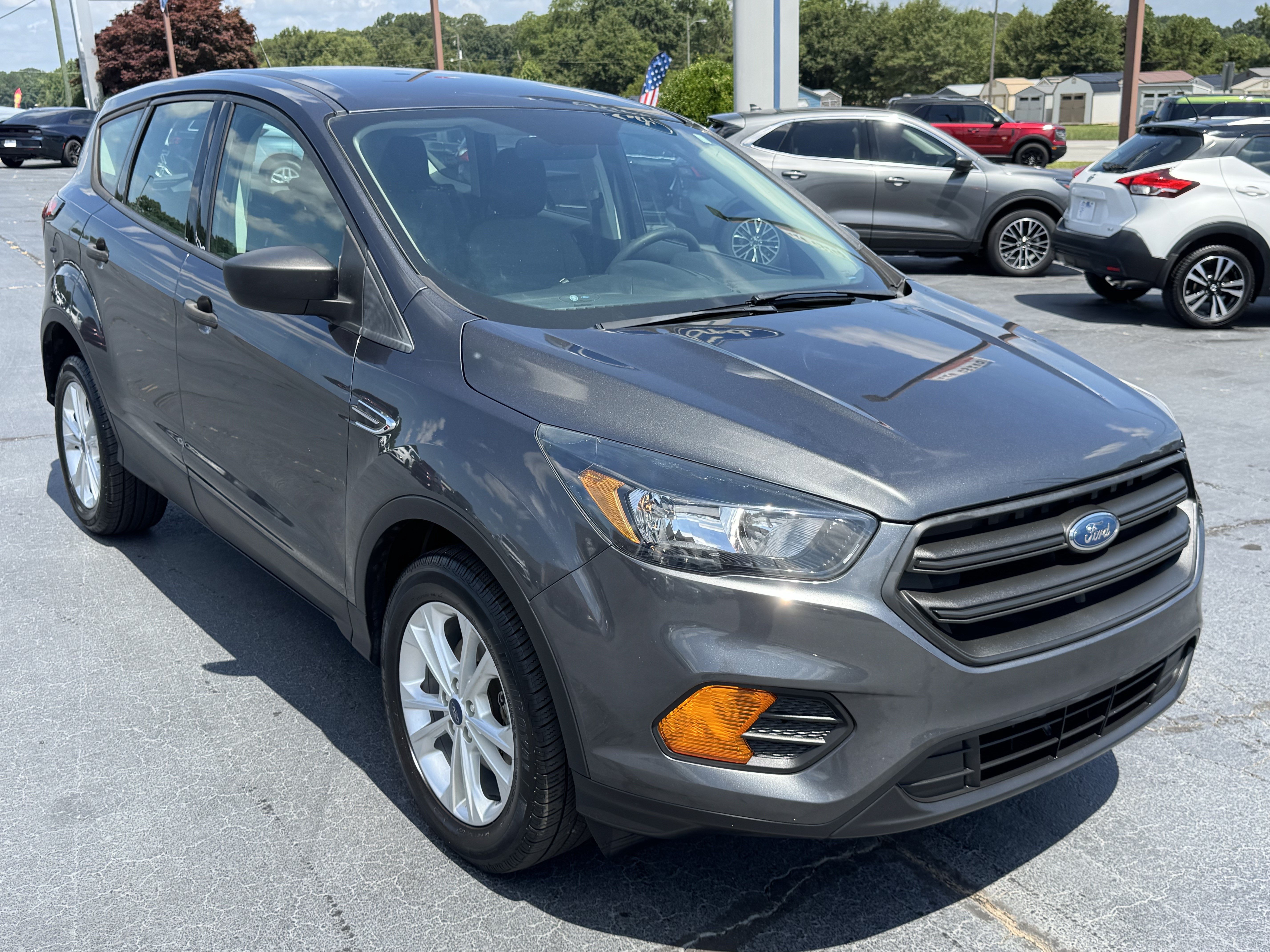 Used 2019 Ford Escape S FWD image 4