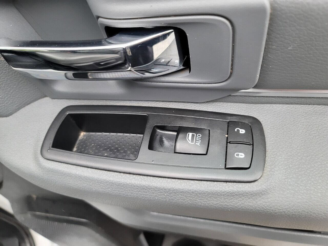 Used 2017 RAM 5500 Tradesman w/ Payload Upgrade Package image 53