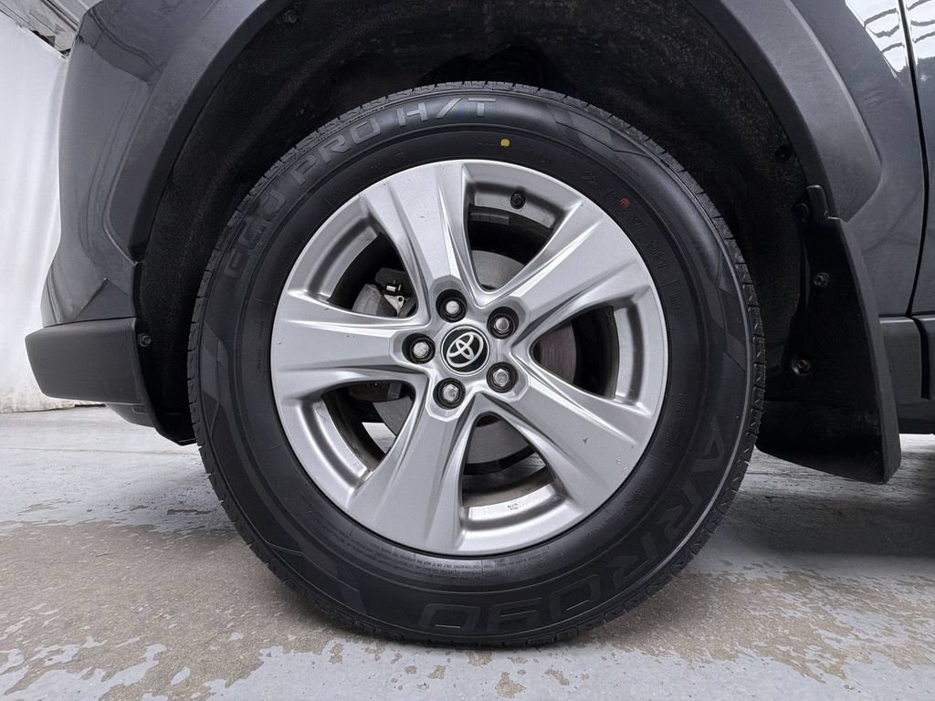 Certified 2023 Toyota RAV4 XLE AWD/4WD image 11