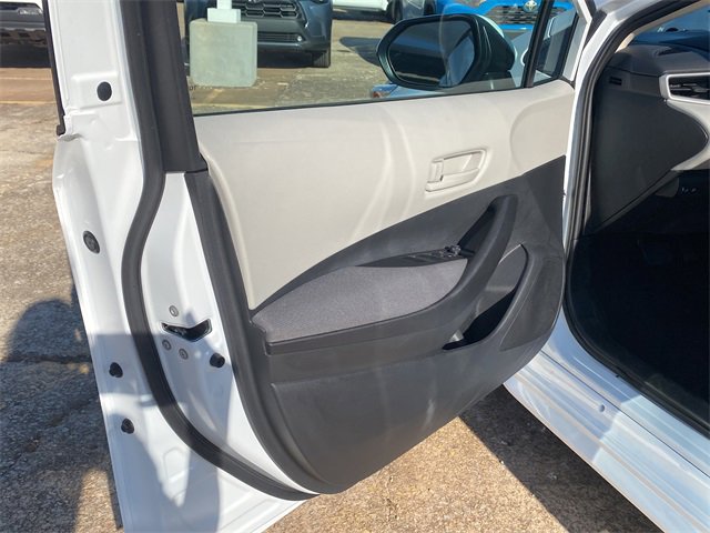 Used 2026 Toyota Corolla LE image 18