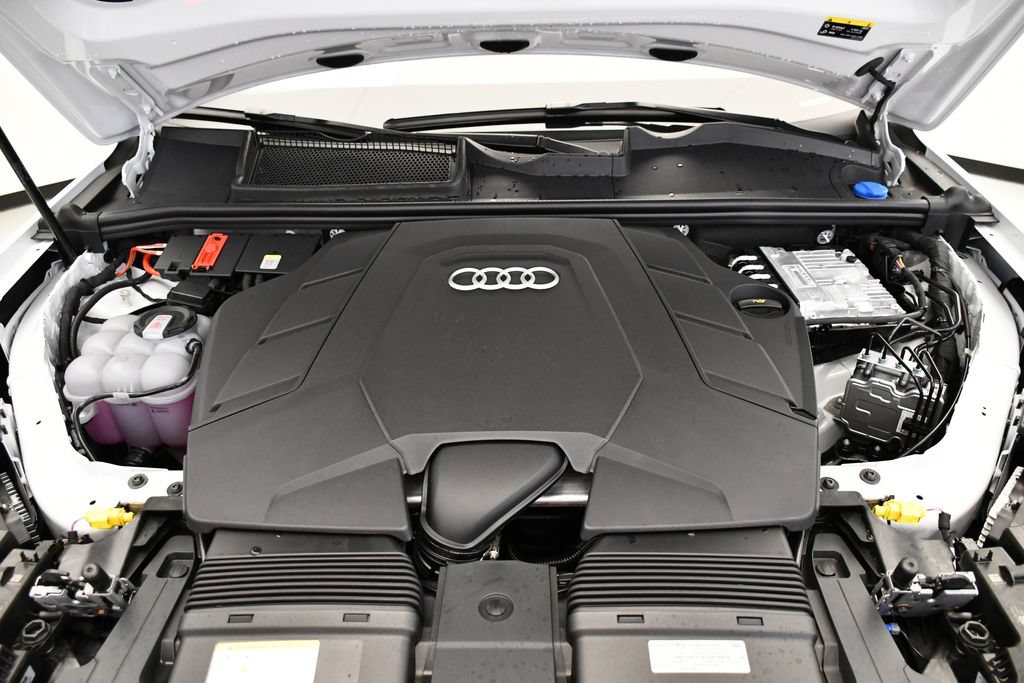 Used 2025 Audi Q7 3.0T Premium Plus w/ Premium Plus Package AWD/4WD image 11