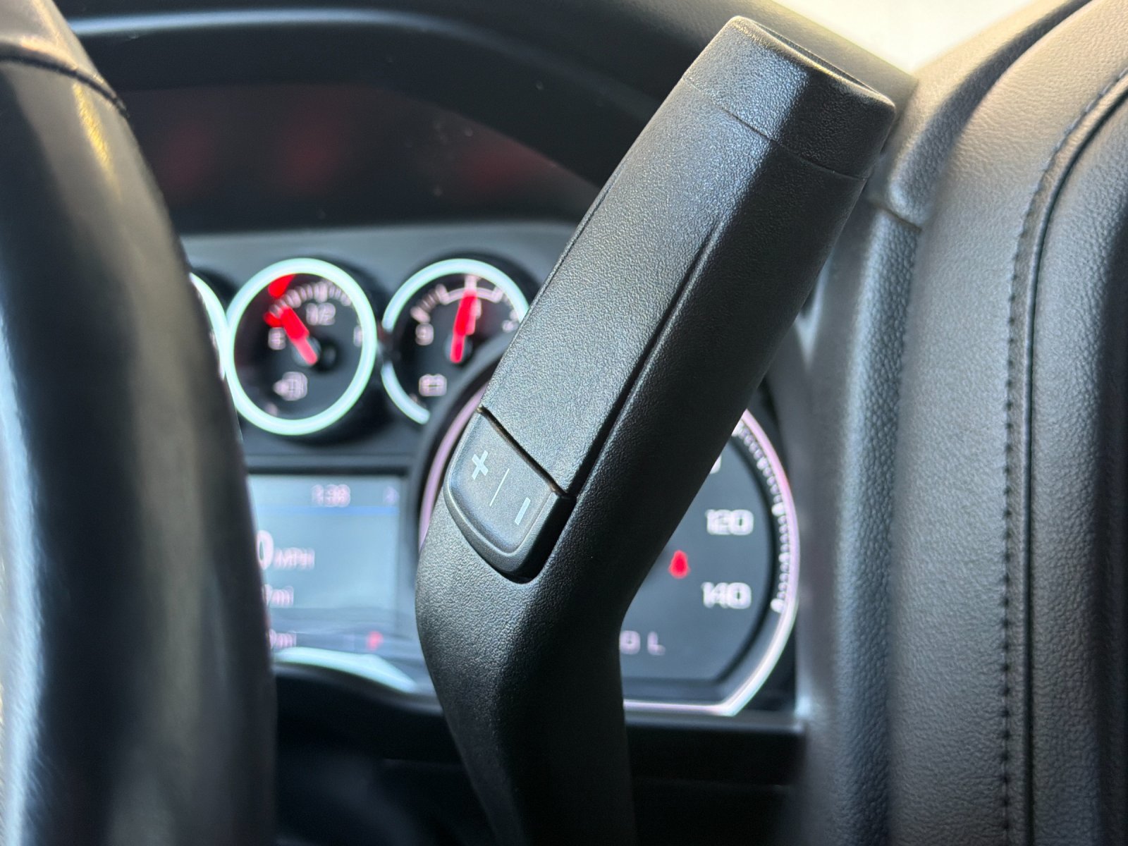 Used 2020 Chevrolet Silverado 1500 LT w/ All-Star Edition RWD image 24