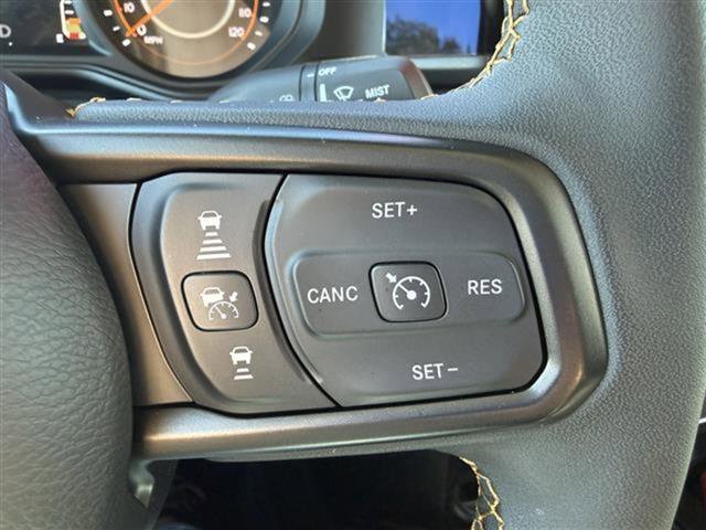 Used 2024 Jeep Gladiator Sport image 17
