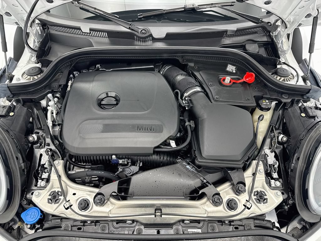 Certified 2026 MINI Cooper 4-Door Hardtop FWD image 31
