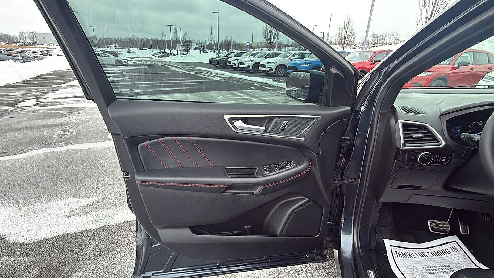 Used 2024 Ford Edge ST-Line w/ Cargo Accessory Package AWD/4WD image 24