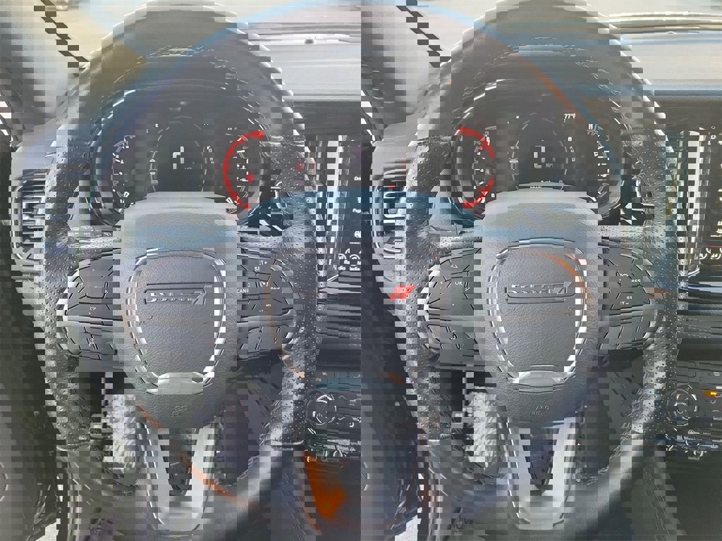 Used 2024 Dodge Durango SXT image 21