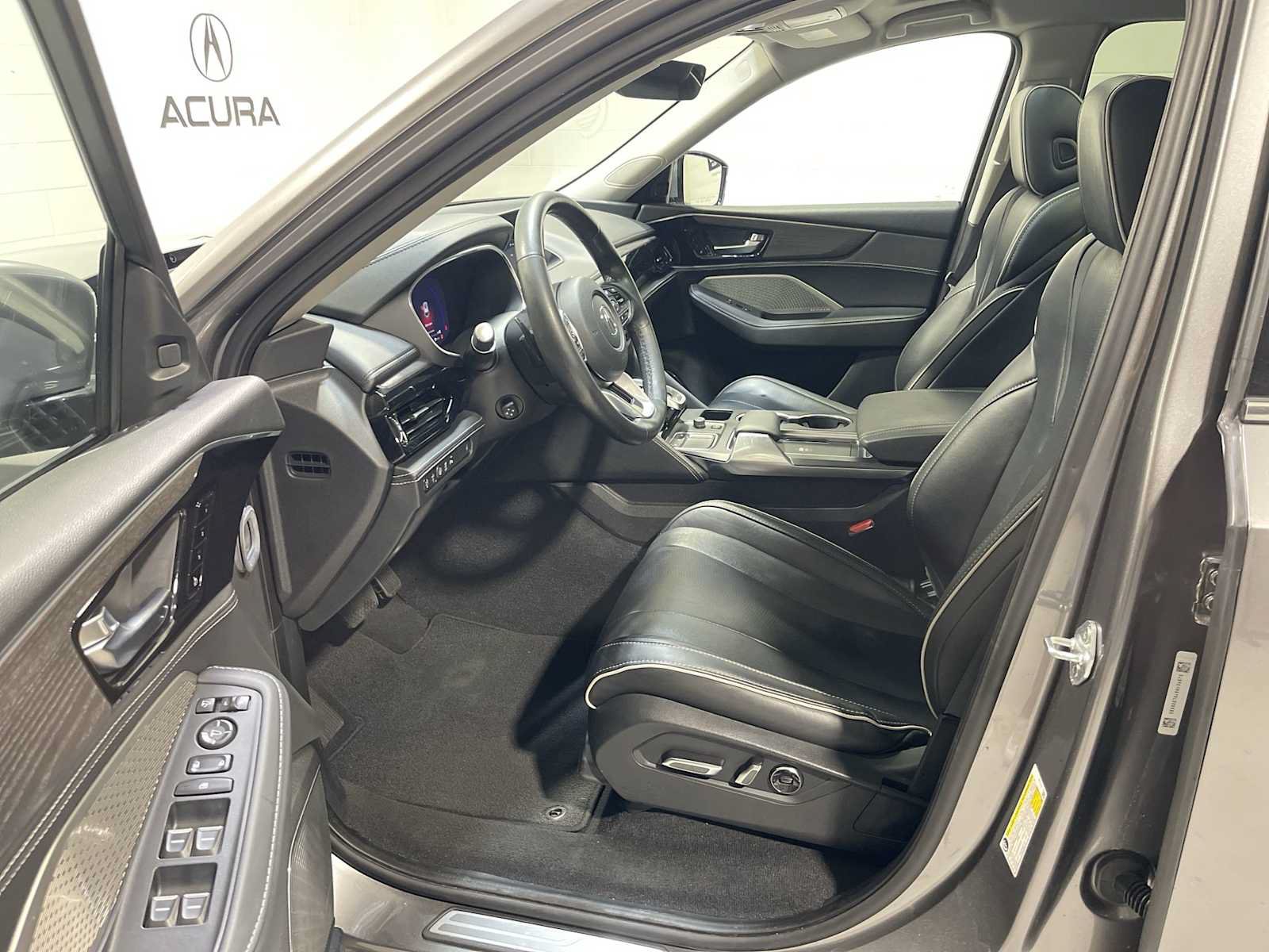 Certified 2024 Acura MDX w/ Advance Package AWD/4WD image 2