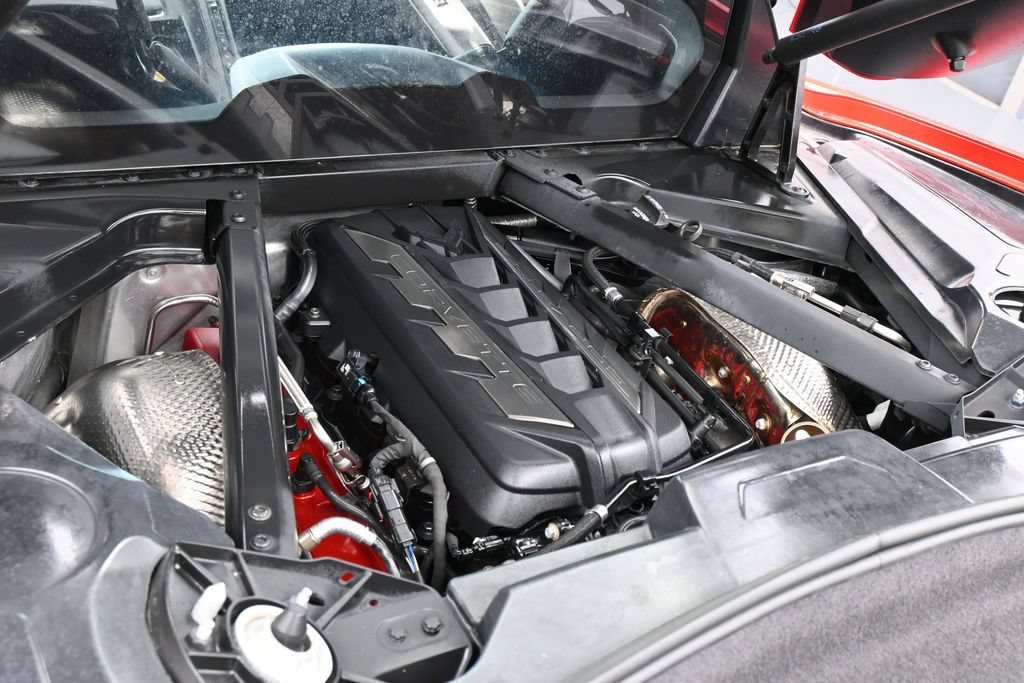 Used 2020 Chevrolet Corvette Stingray Preferred Cpe w/ 2LT Preferred Equipment Group RWD image 33