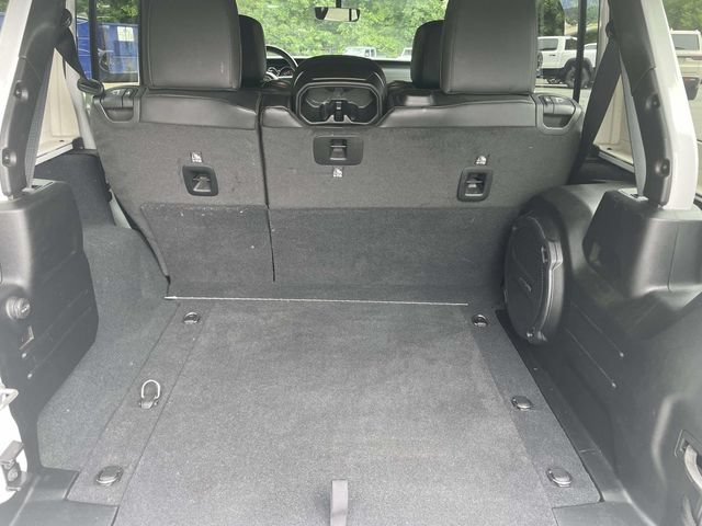 Certified 2022 Jeep Wrangler Unlimited Sahara AWD/4WD image 10