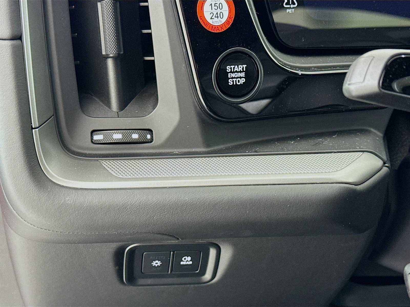 New 2025 Porsche Cayenne S image 14