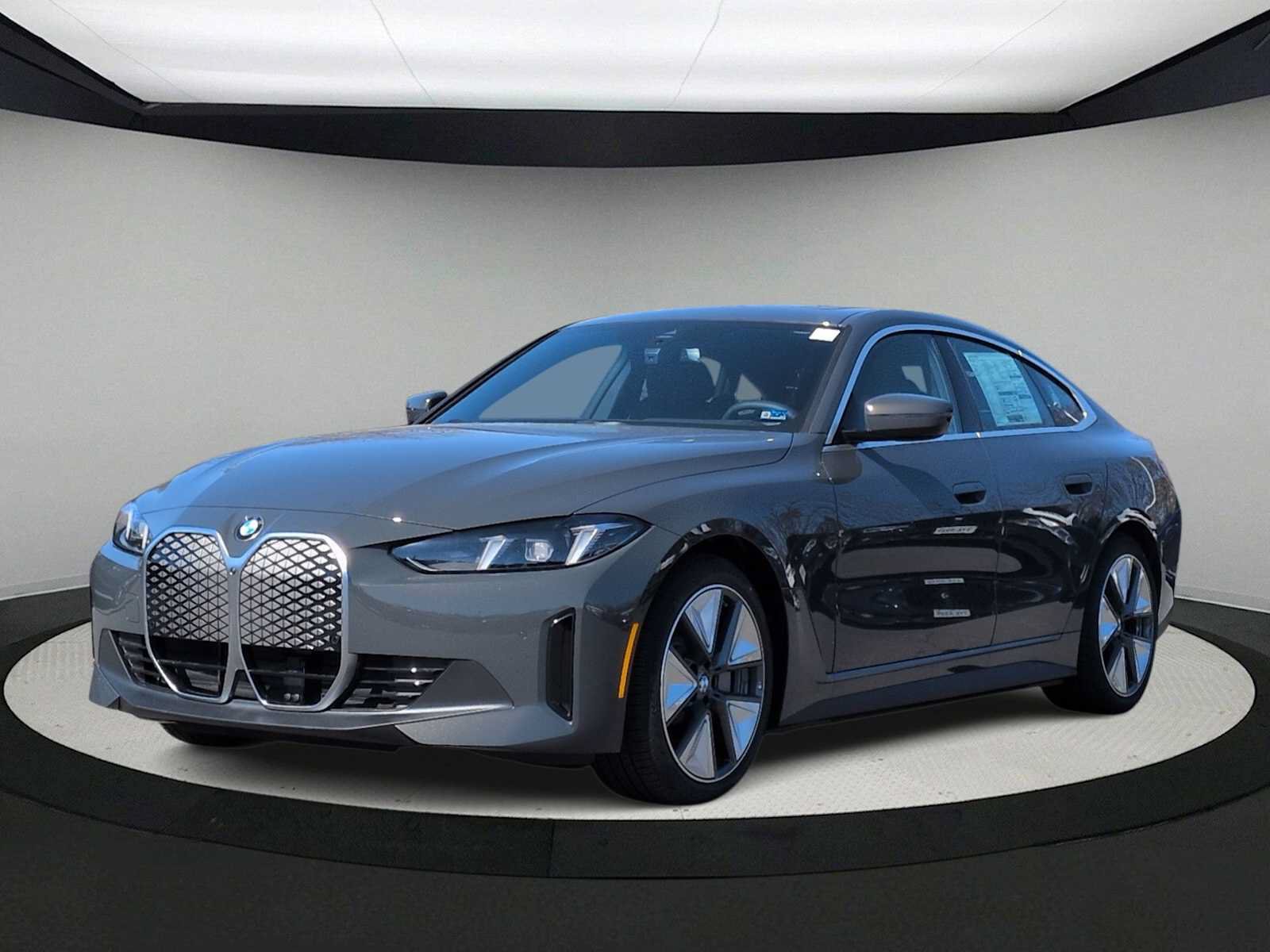 Used 2026 BMW i4 xDrive40i w/ Premium Package AWD/4WD image 4