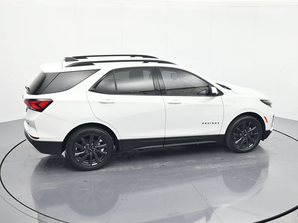 Certified 2022 Chevrolet Equinox RS w/ Infotainment Package FWD image 32