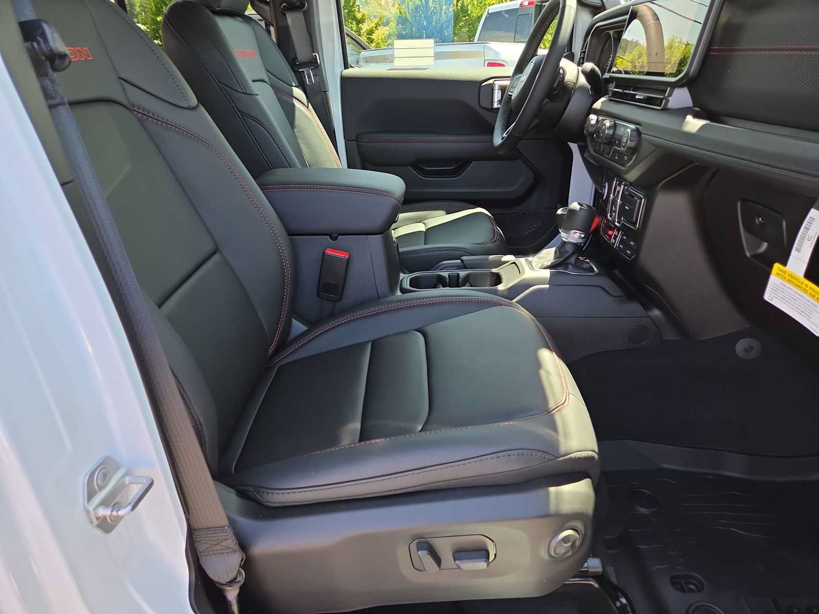 New 2026 Jeep Wrangler Unlimited Rubicon AWD/4WD image 22