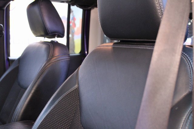 Used 2017 Jeep Wrangler Unlimited Sahara image 16