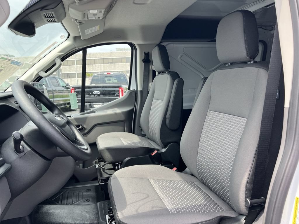 New 2026 Ford Transit 250 Low Roof RWD image 13