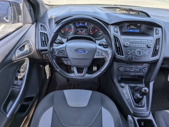 Used 2018 Ford Focus ST FWD image 17