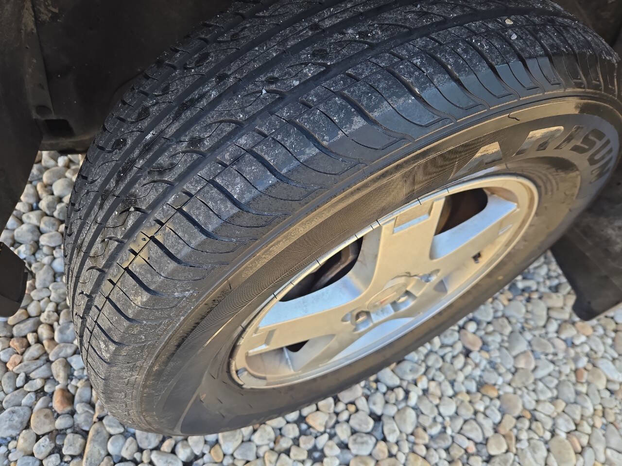 Used 2007 Pontiac Torrent Base AWD 4dr SUV w/ Preferred Package image 9