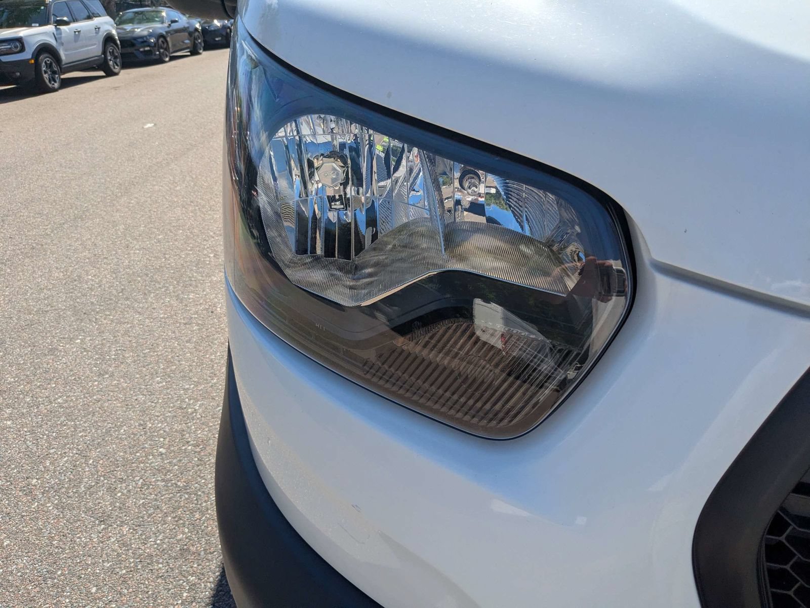 Used 2024 Ford Transit 250 148 Medium Roof RWD image 10