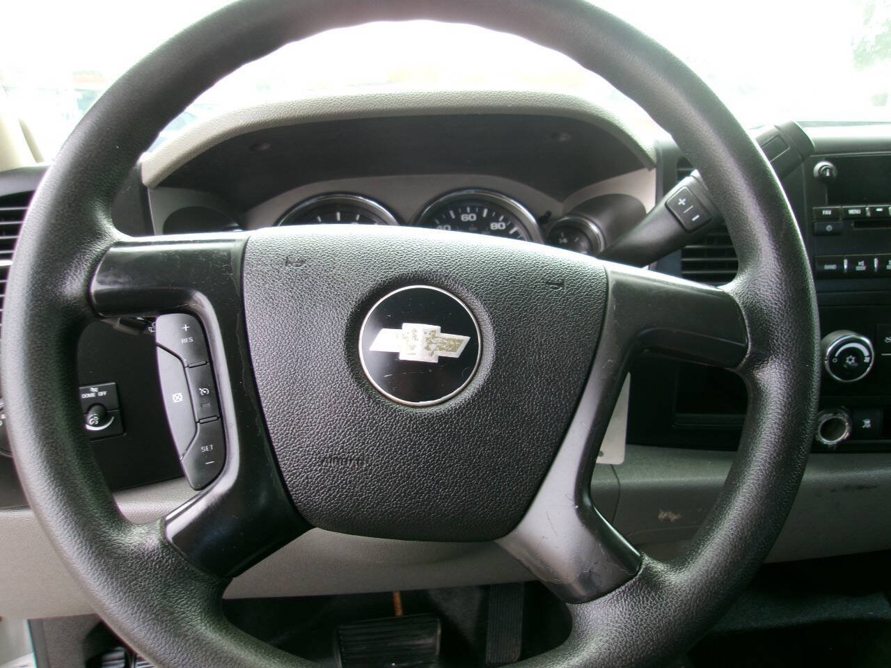 Used 2009 Chevrolet Silverado 2500 W/T AWD/4WD image 14
