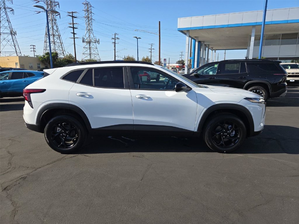 New 2026 Chevrolet Trax LT w/ Driver Confidence Package FWD image 28
