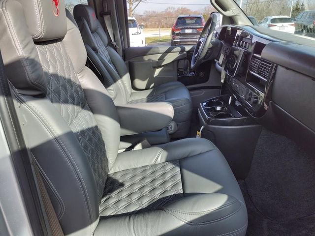 New 2025 GMC Savana 2500 Work Van w/ Driver Convenience Package image 15