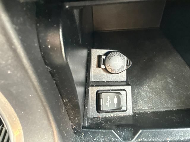 Used 2015 Toyota Camry XLE FWD image 14