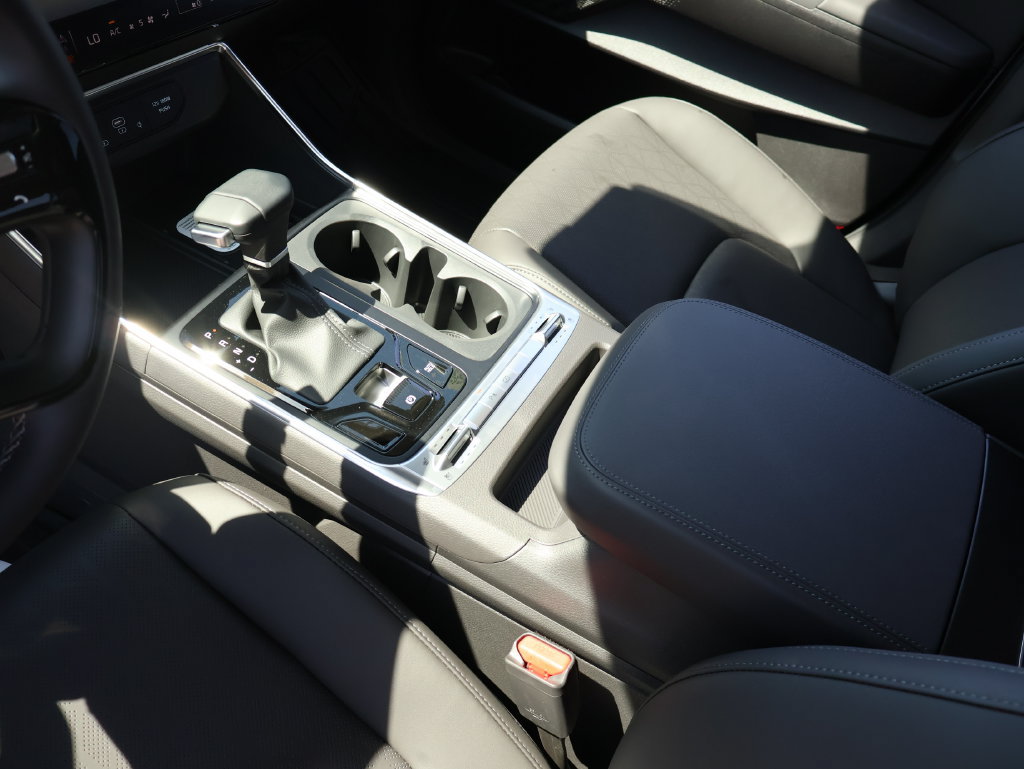 New 2027 Kia Carnival SX w/ Dark Edition Package FWD image 29