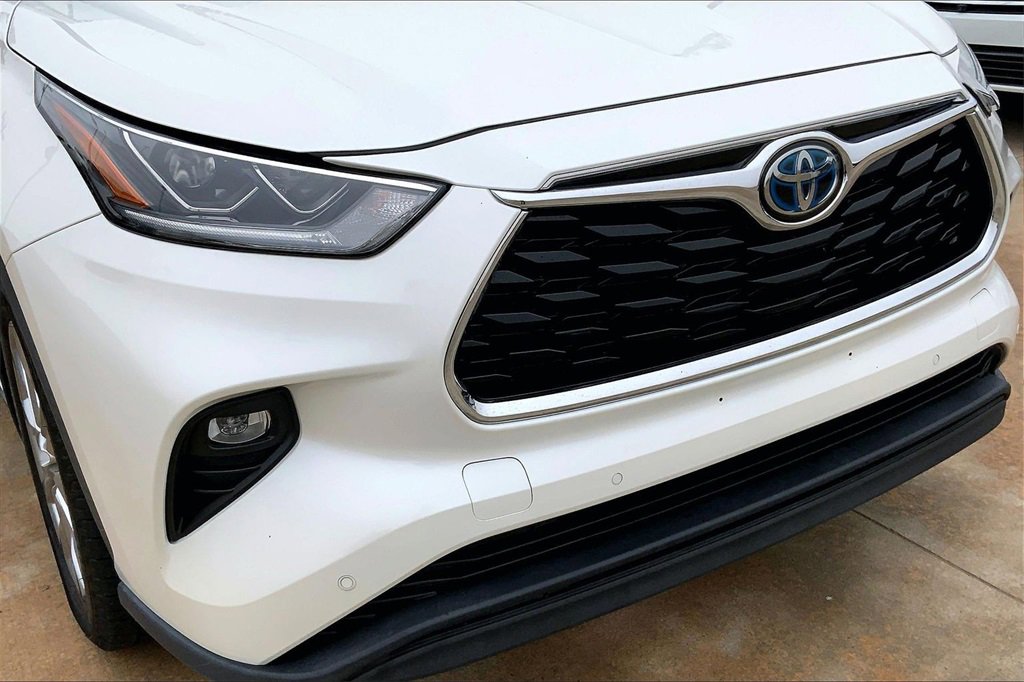 Used 2021 Toyota Highlander Limited image 28