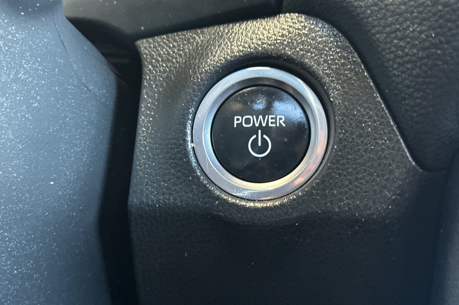 Used 2024 Toyota RAV4 SE w/ Weather & Moonroof Package AWD/4WD image 21