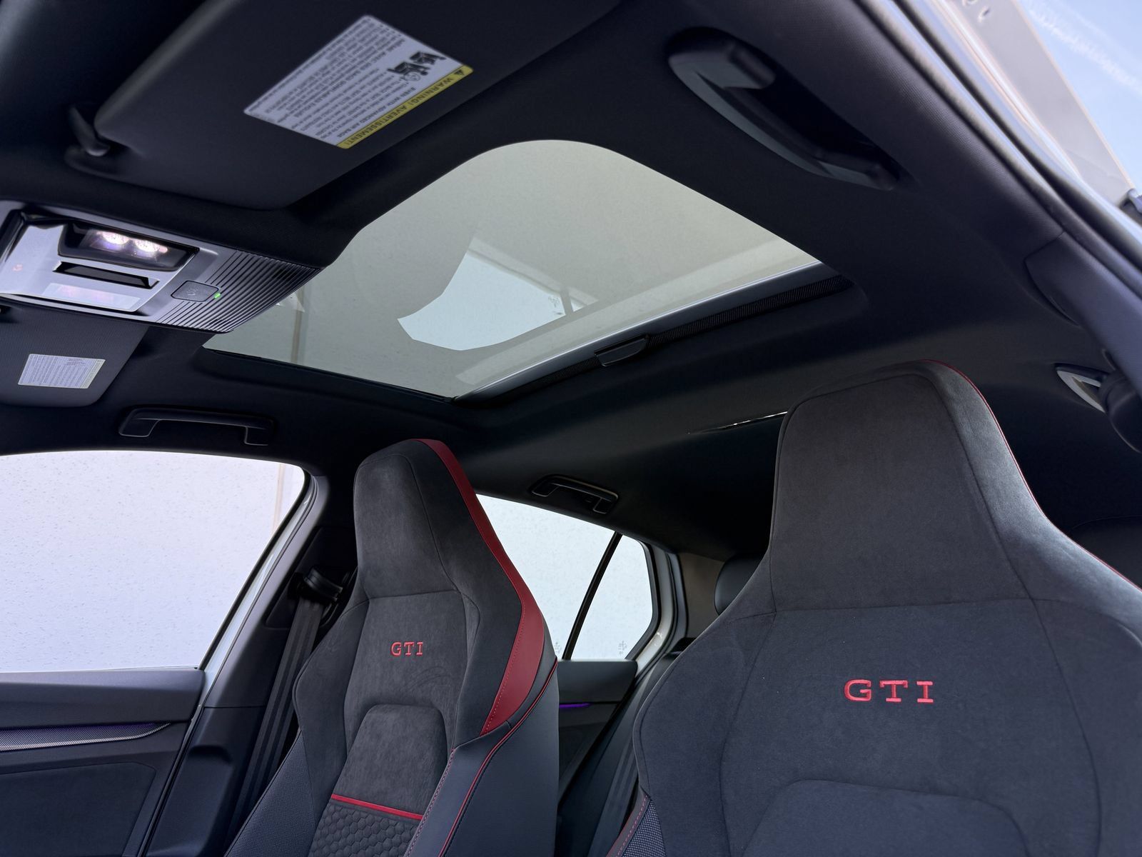 New 2026 Volkswagen GTI SE FWD image 22