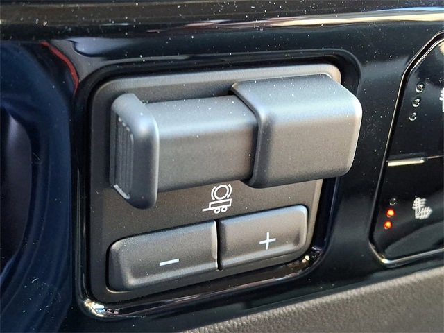 Used 2024 Chevrolet Silverado 2500 LT image 22