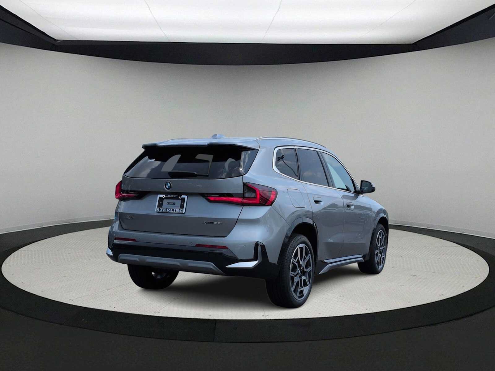 New 2026 BMW X1 xDrive28i w/ Convenience Package AWD/4WD image 8