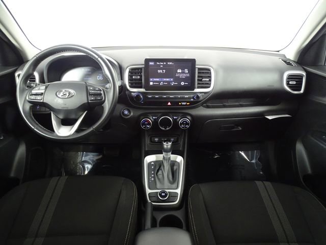 Used 2024 Hyundai Venue SEL FWD image 27
