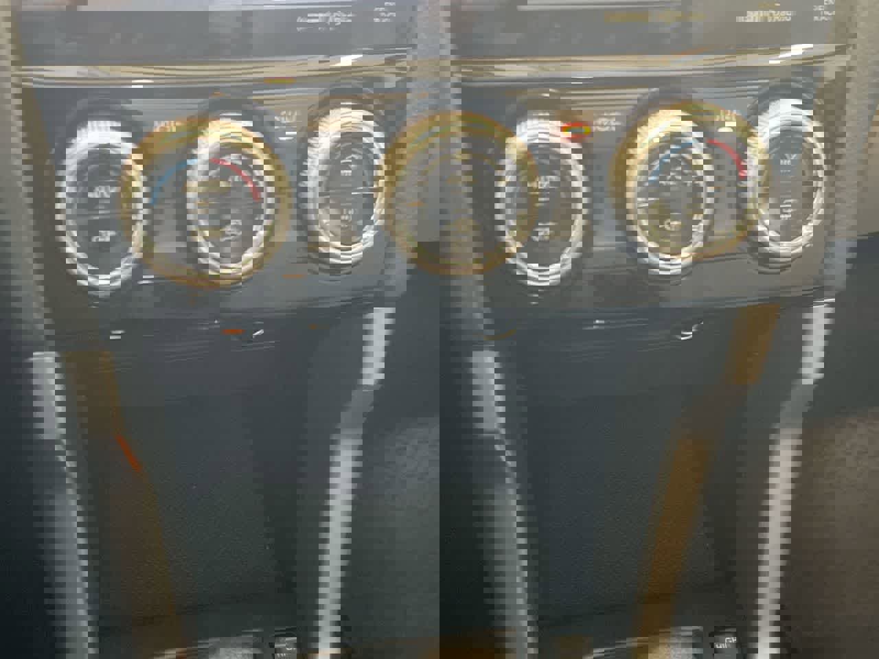 Used 2016 Subaru Forester 2.5i Touring w/ Eyesight & Navigation System image 19