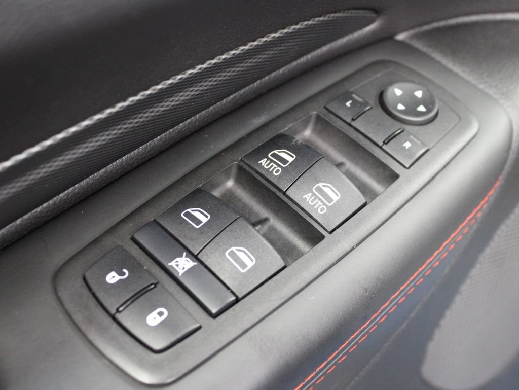 Used 2025 Dodge Durango R/T AWD/4WD image 57