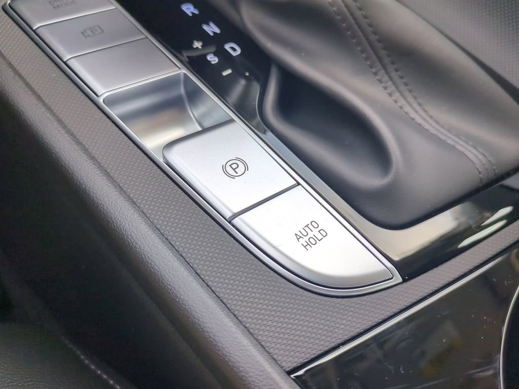 New 2026 Hyundai Elantra Limited image 29