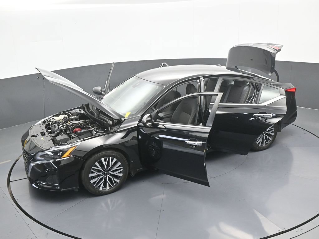 Used 2024 Nissan Altima 2.5 SV image 97