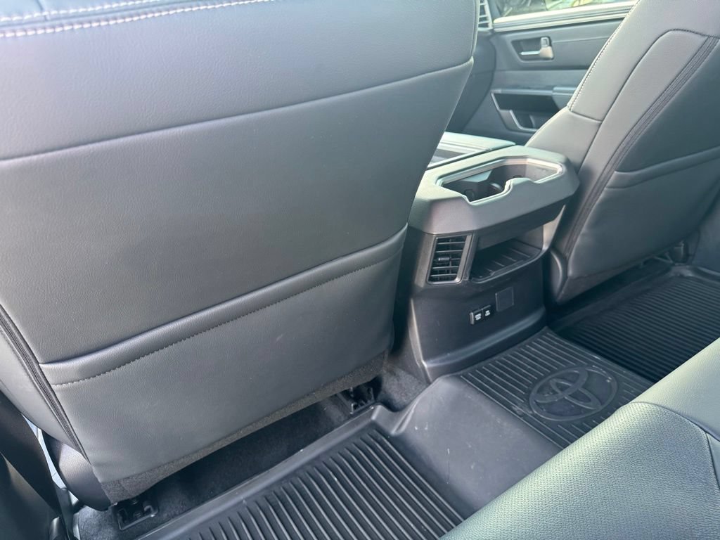 Used 2026 Toyota Tundra Limited AWD/4WD image 31