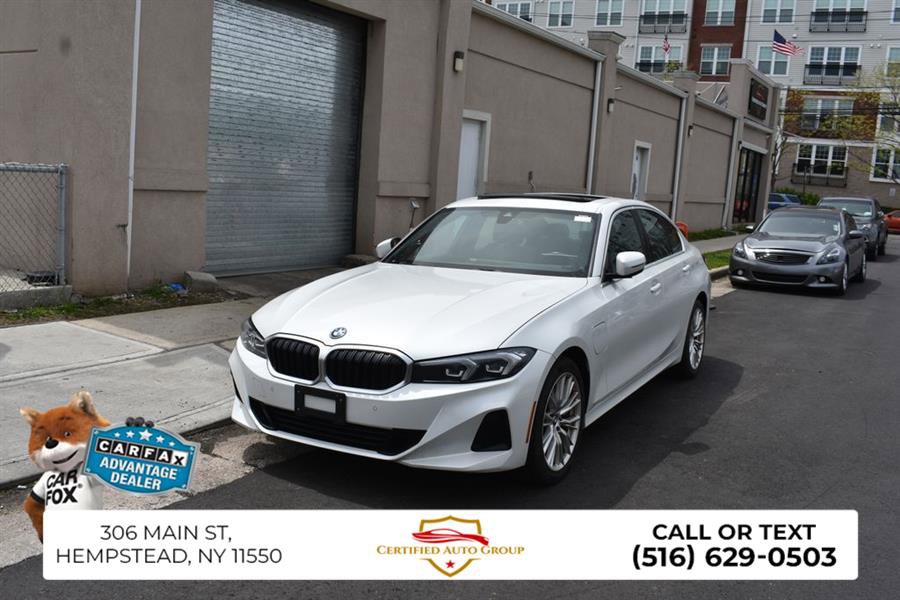 Used 2024 BMW 330e RWD image 2