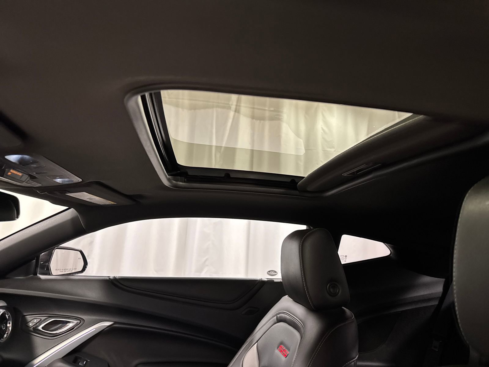 Used 2016 Chevrolet Camaro SS RWD image 32