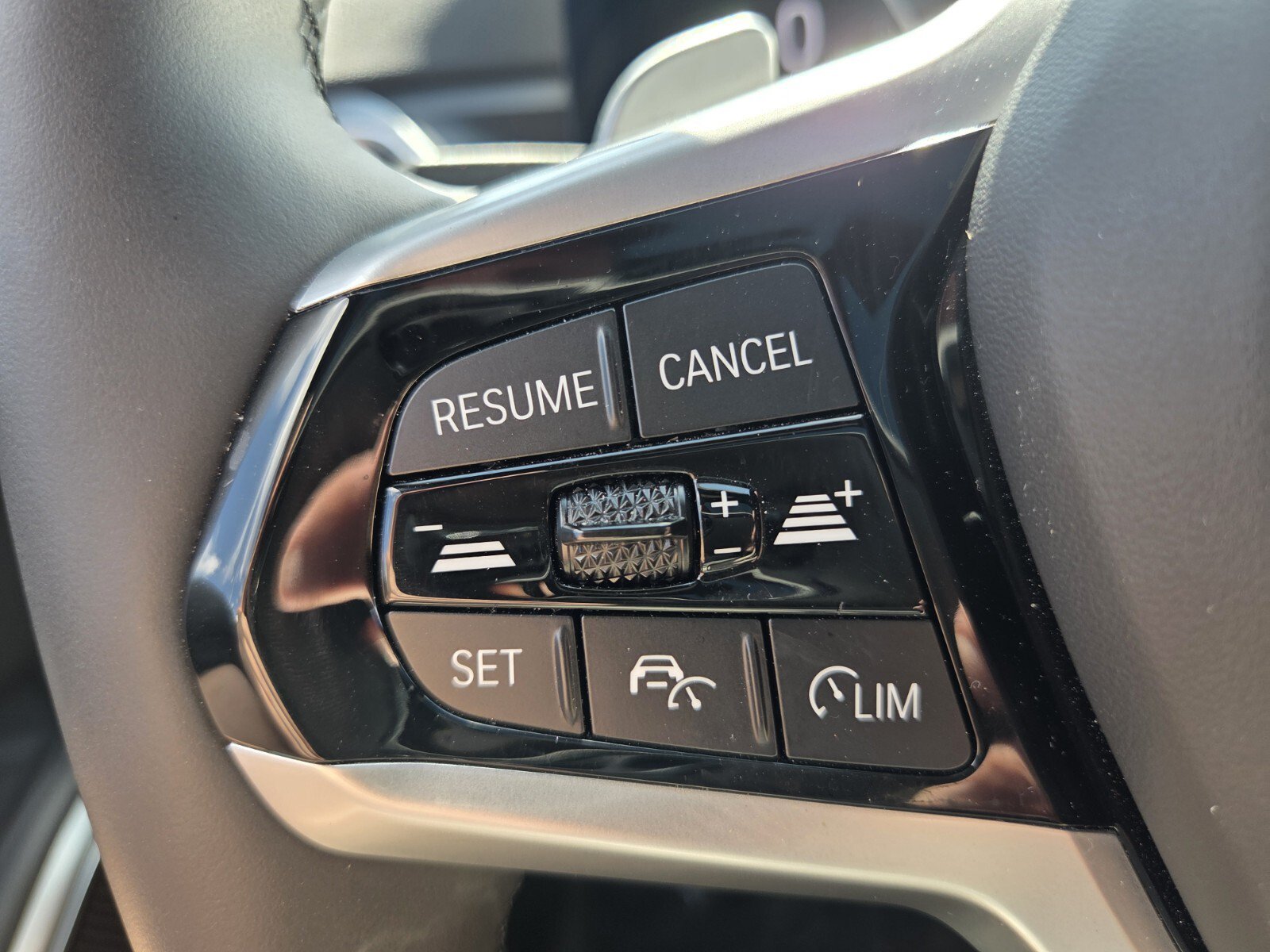 Certified 2025 BMW 330i Sedan RWD image 28