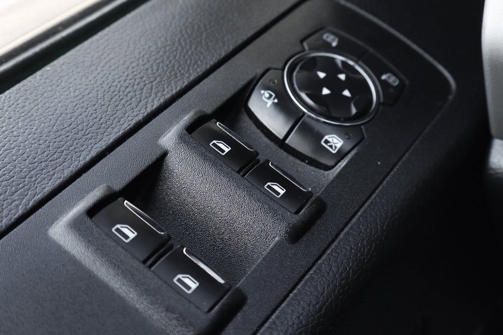 Used 2020 Ford F150 Lariat image 17