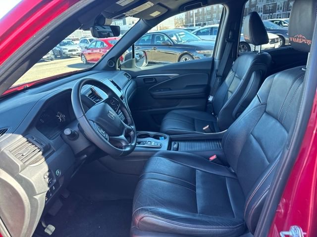 Used 2023 Honda Passport TrailSport image 3