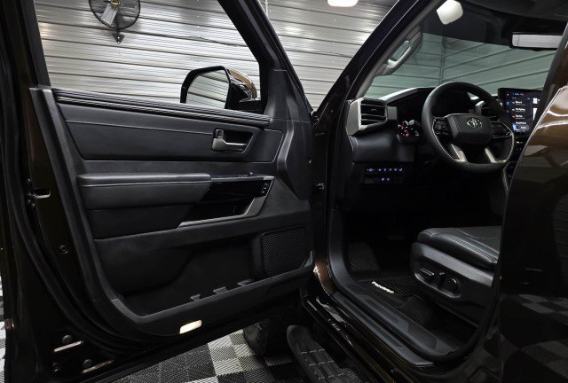 Used 2023 Toyota Tundra Limited AWD/4WD image 38