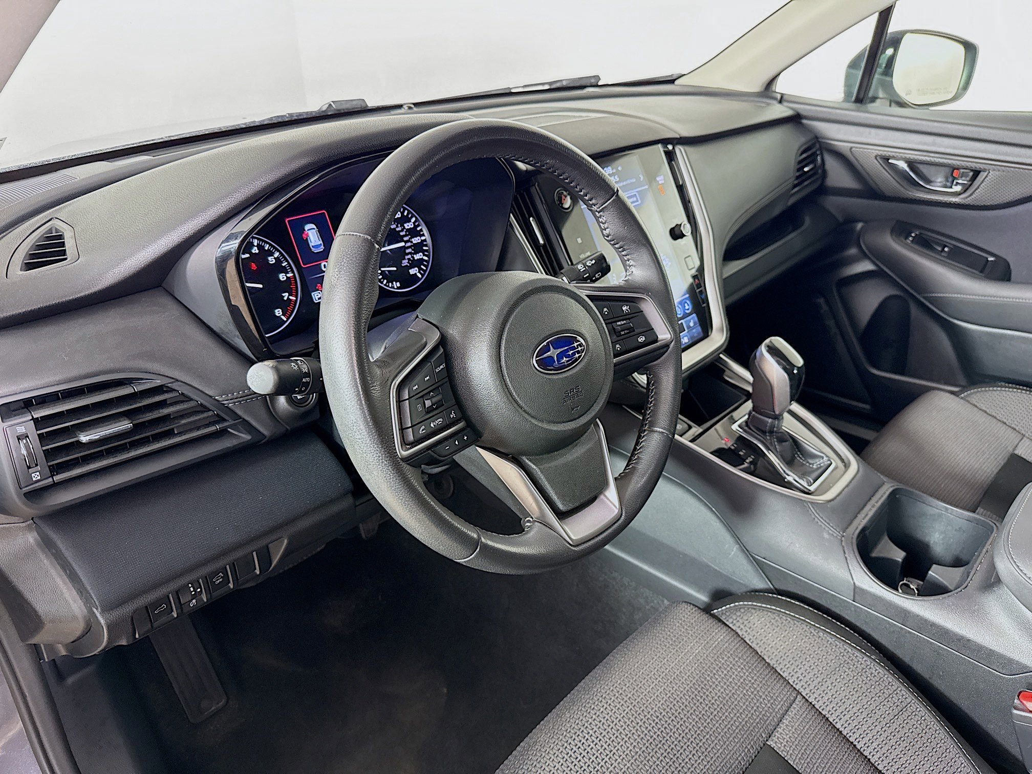 Used 2024 Subaru Outback Premium AWD/4WD image 8